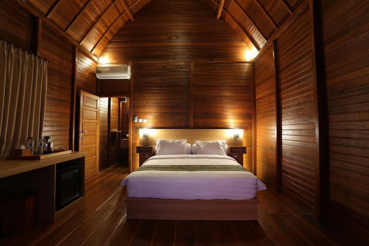 Azana Essence Villa Tabitha Lombok Bumbang 外观 照片